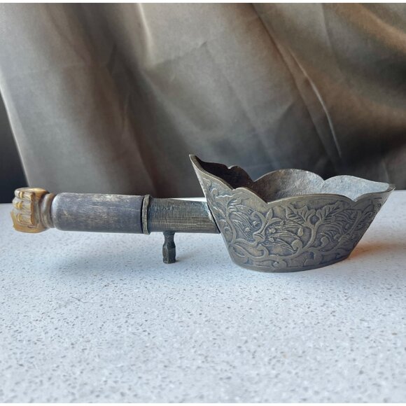 Unknown Other - Antique Brass Chinese Silk Iron With Engraved Floral Design & Wooden Handle Fist